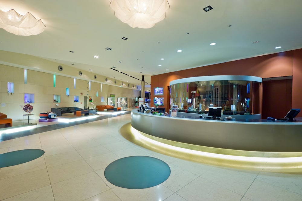 UNA HOTELS T Hotel Cagliari — Restaurant & bars in Cagliari, Sardinia
