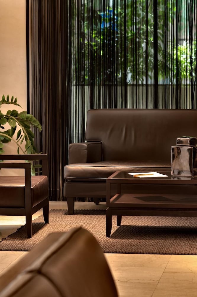 Regina Margherita Hotel — Hotel rooms in Cagliari, Sardinia