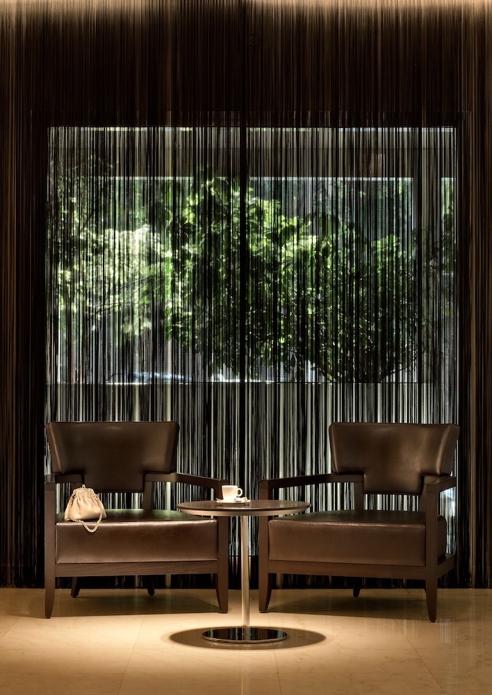 Regina Margherita Hotel — Hotel rooms in Cagliari, Sardinia