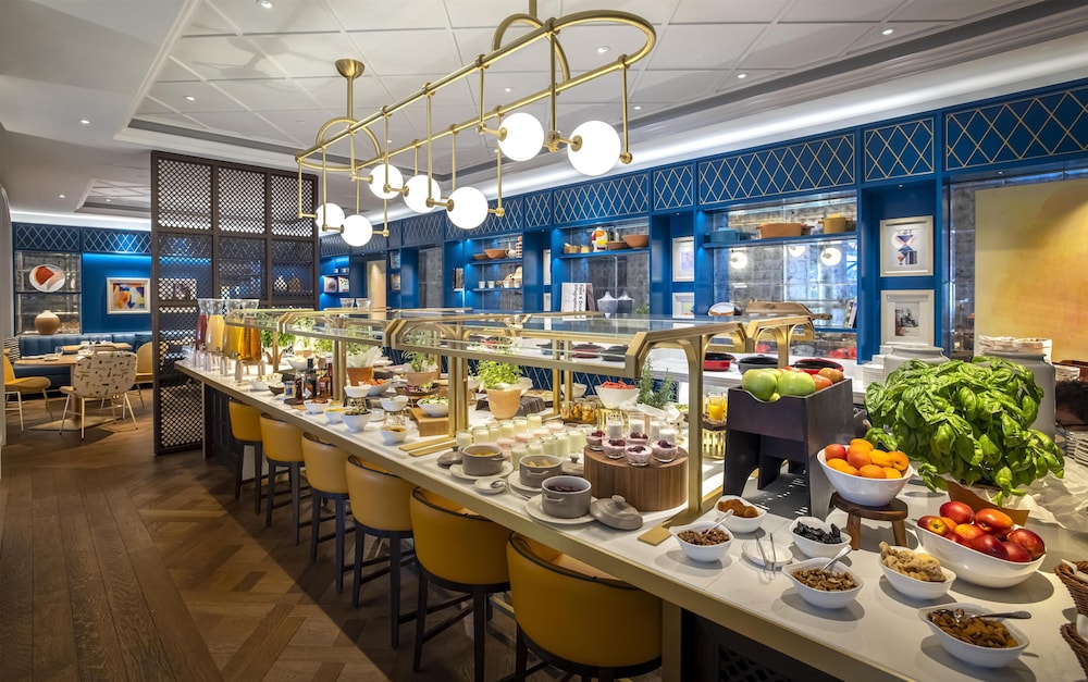 Hilton Imperial Dubrovnik — Restaurant & bars in Dubrovnik, Dubrovnik-Neretva