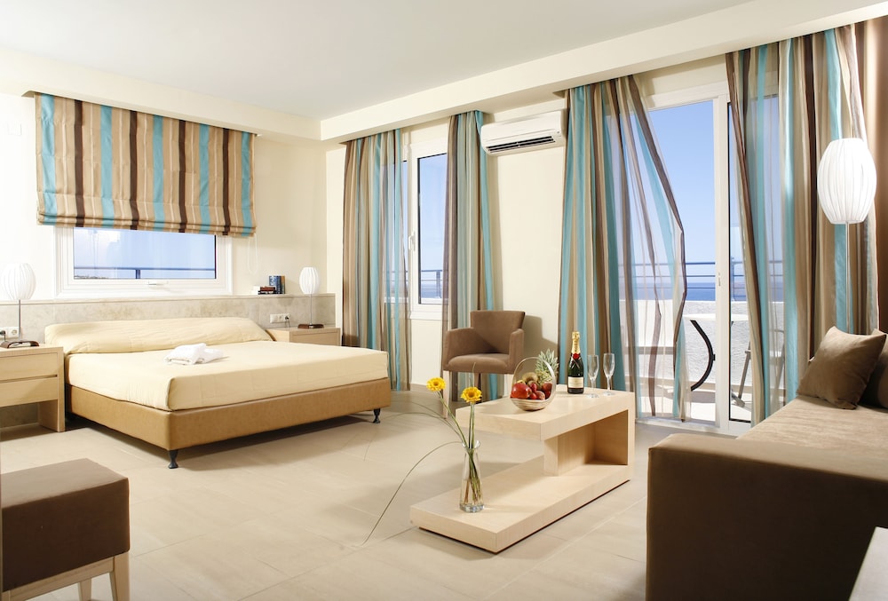 Glaros Beach Hotel — Hotel rooms in Hersonissos