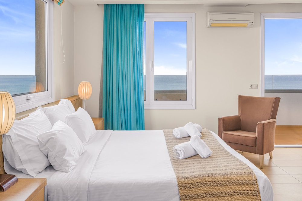 Glaros Beach Hotel — Hotel rooms in Hersonissos