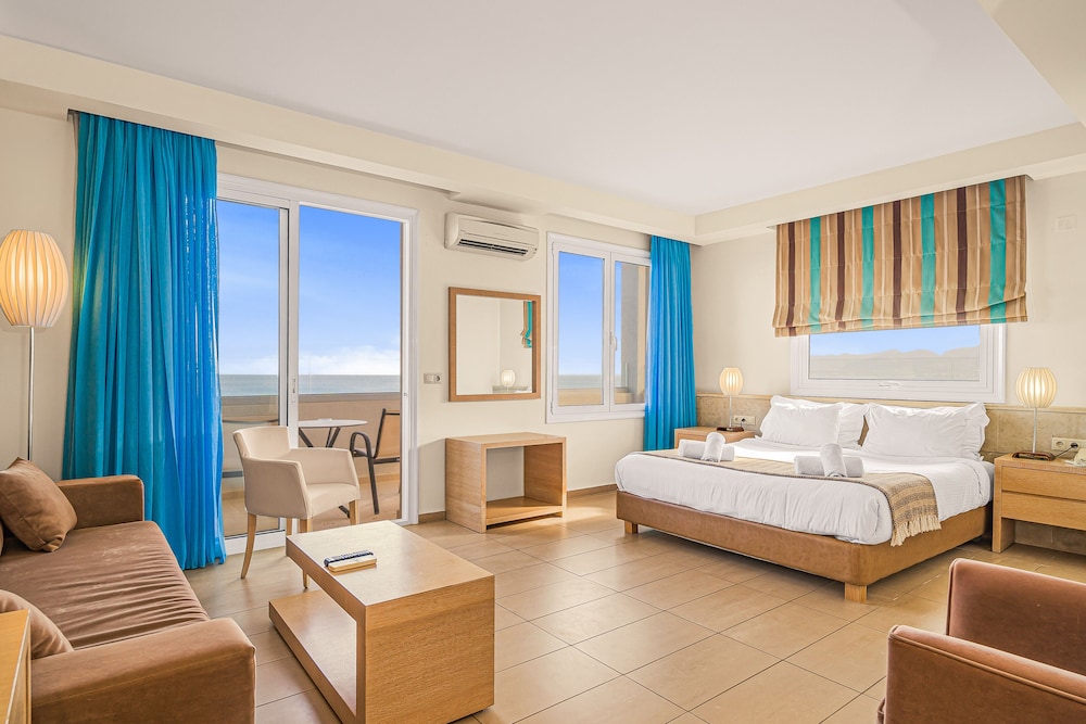 Glaros Beach Hotel — Hotel rooms in Hersonissos