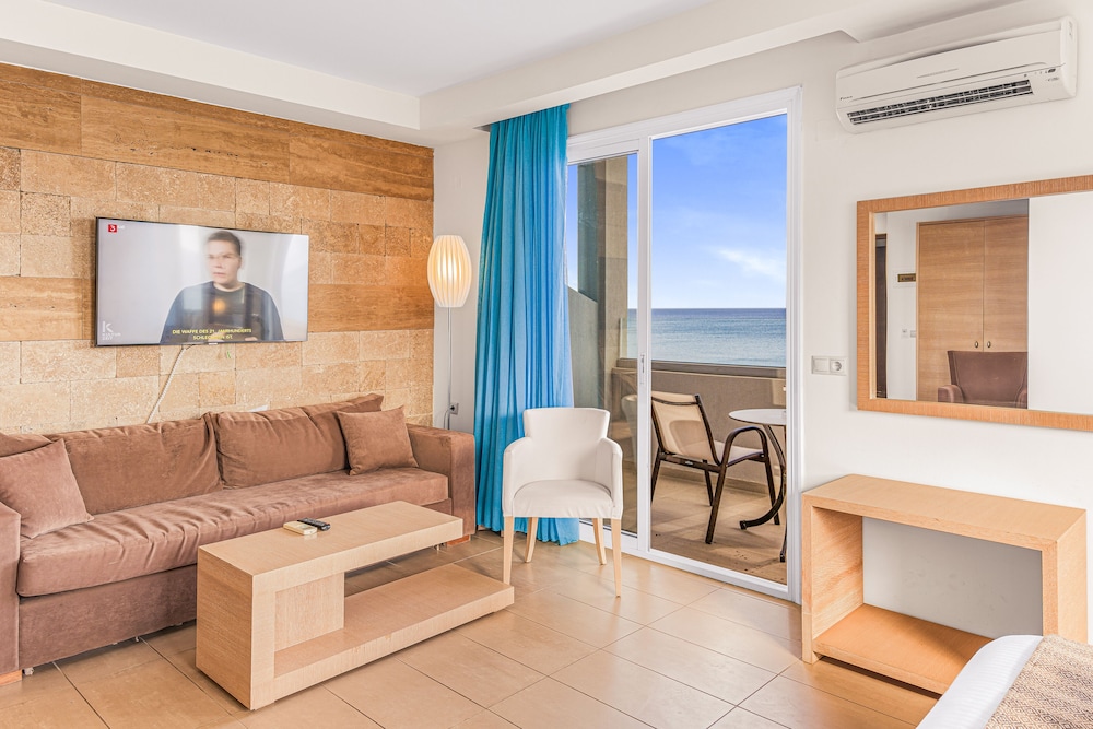 Glaros Beach Hotel — Hotel rooms in Hersonissos