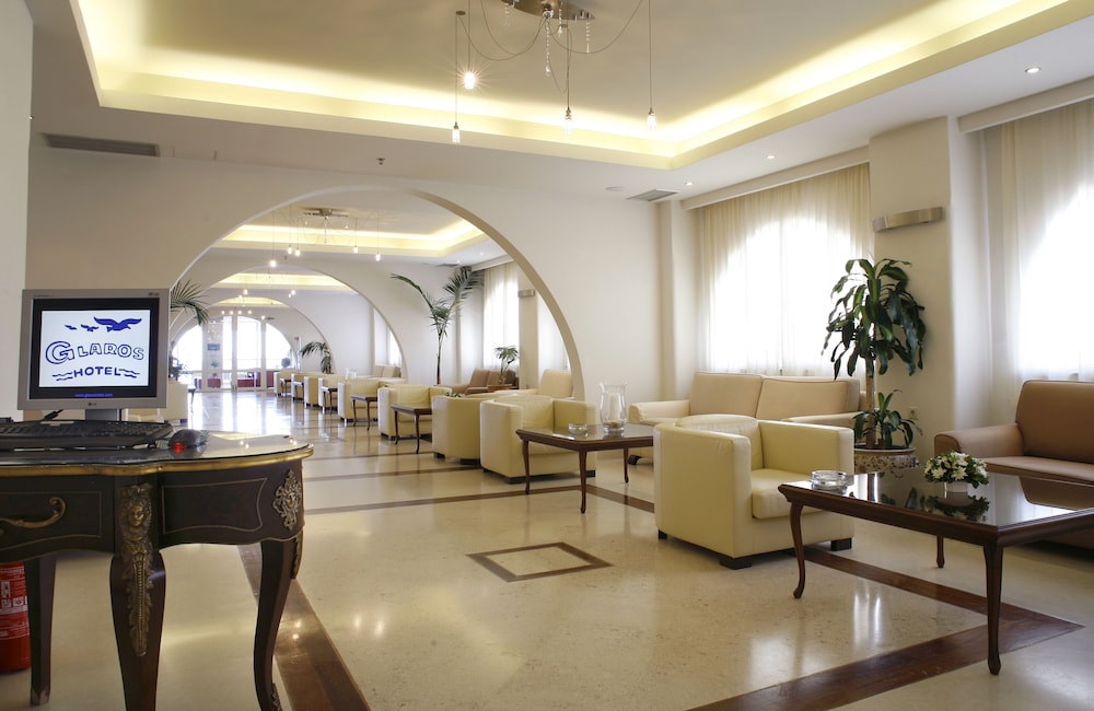 Glaros Beach Hotel — Hotel building in Hersonissos