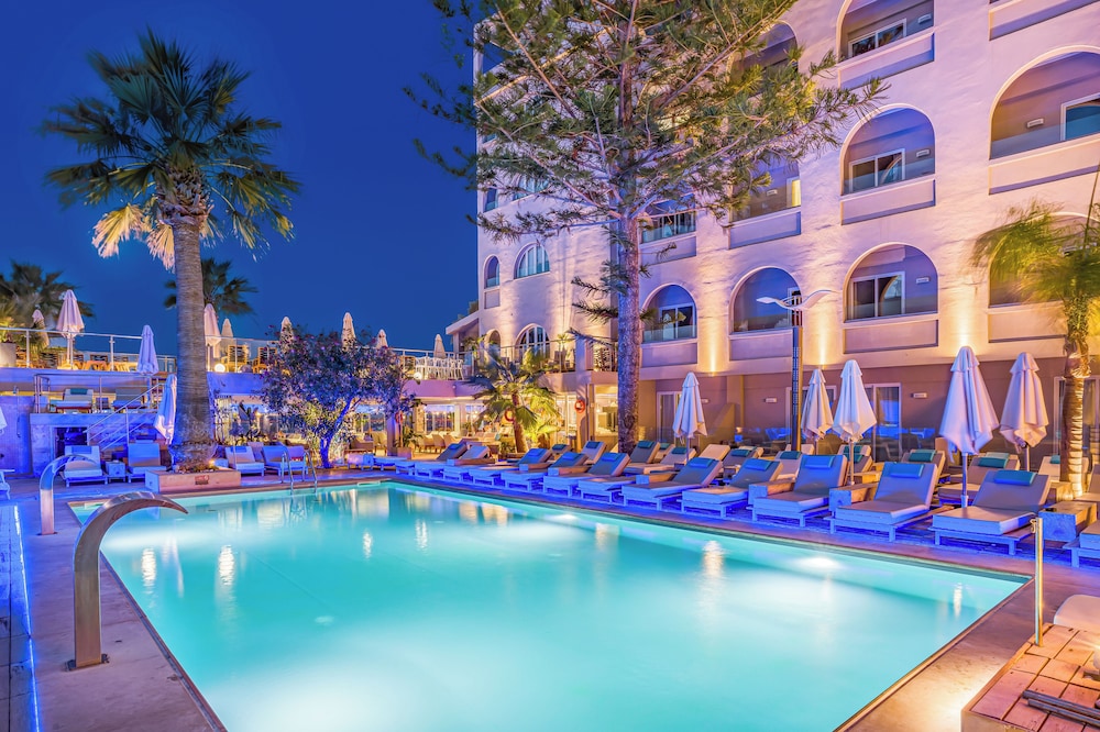 Glaros Beach Hotel — Swimming pool in Hersonissos