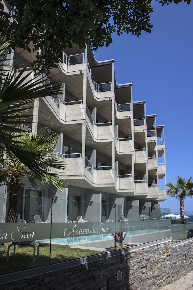 Glaros Beach Hotel — Hotel building in Hersonissos