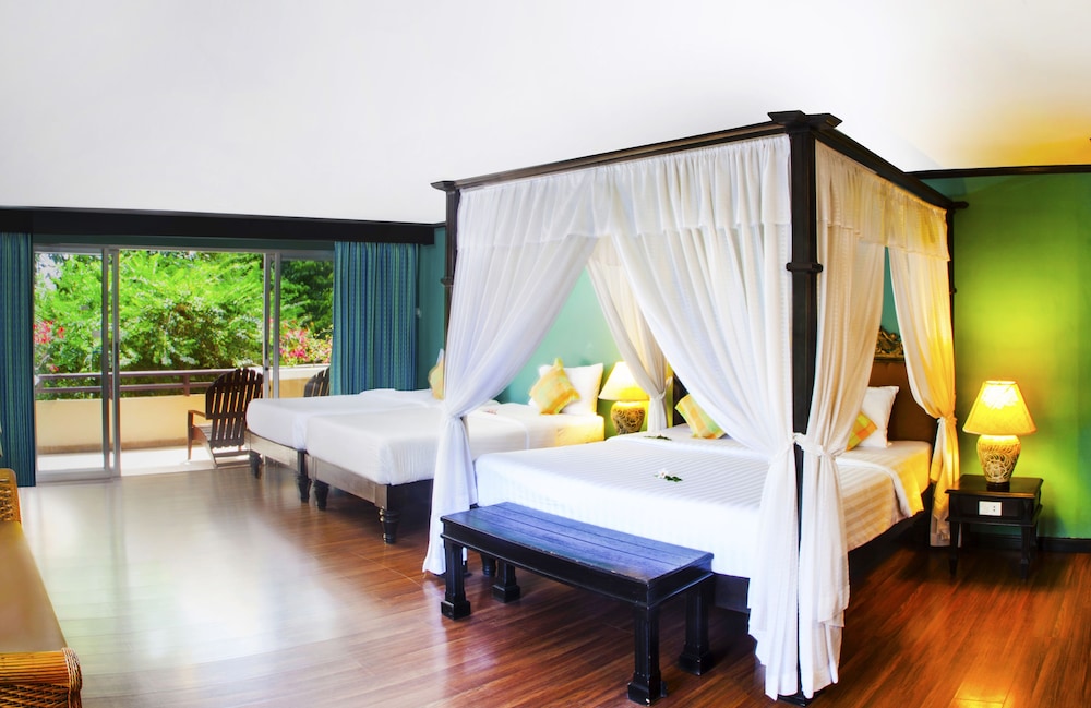 The Fair House Beach Resort & Hotel — Hotel rooms in Bo Phut, Surat Thani
