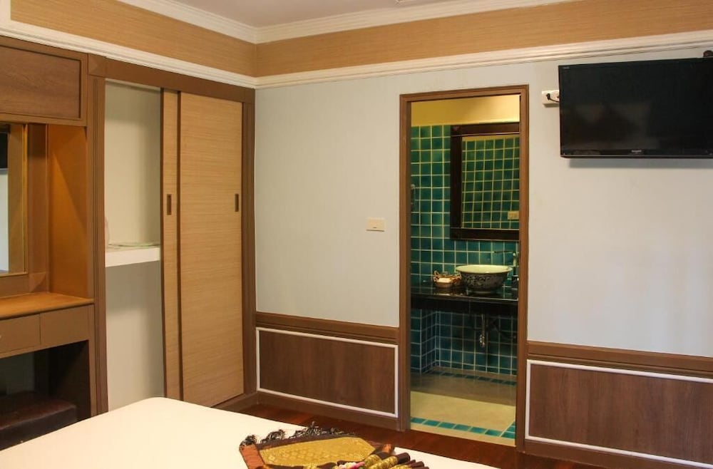 The Fair House Beach Resort & Hotel — Hotel rooms in Bo Phut, Surat Thani