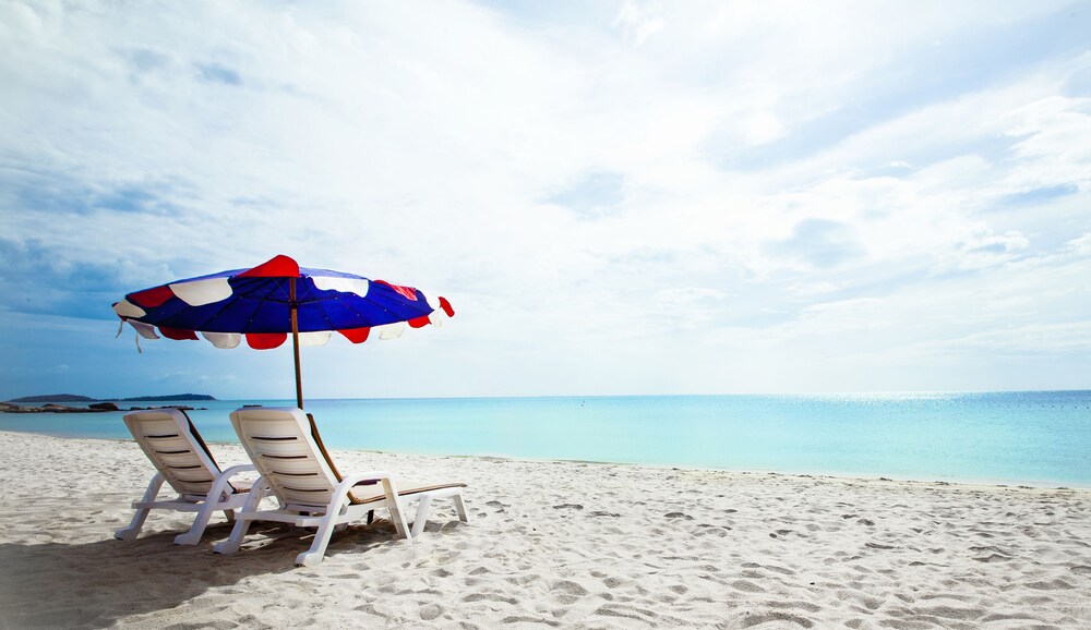 The Fair House Beach Resort & Hotel — Beach in Bo Phut, Surat Thani