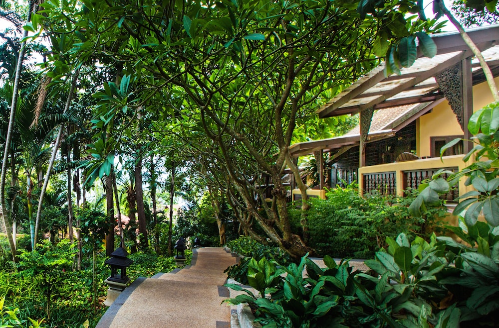 The Fair House Beach Resort & Hotel — Hotel building in Bo Phut, Surat Thani