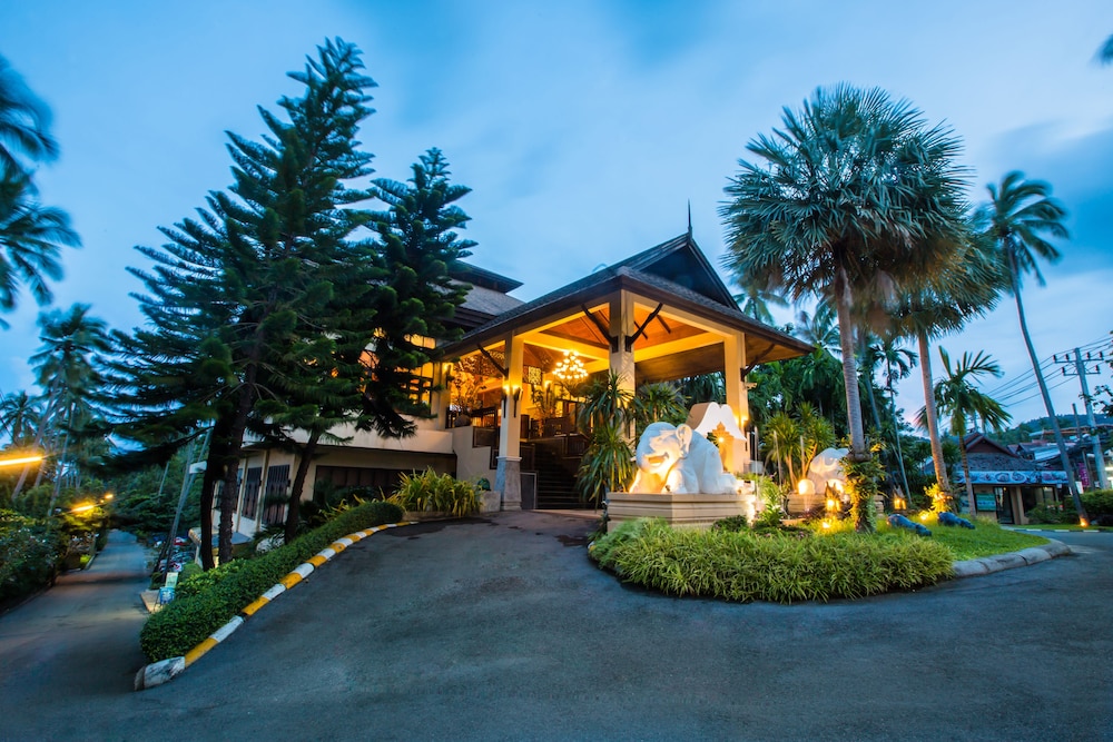 The Fair House Beach Resort & Hotel — Hotel building in Bo Phut, Surat Thani
