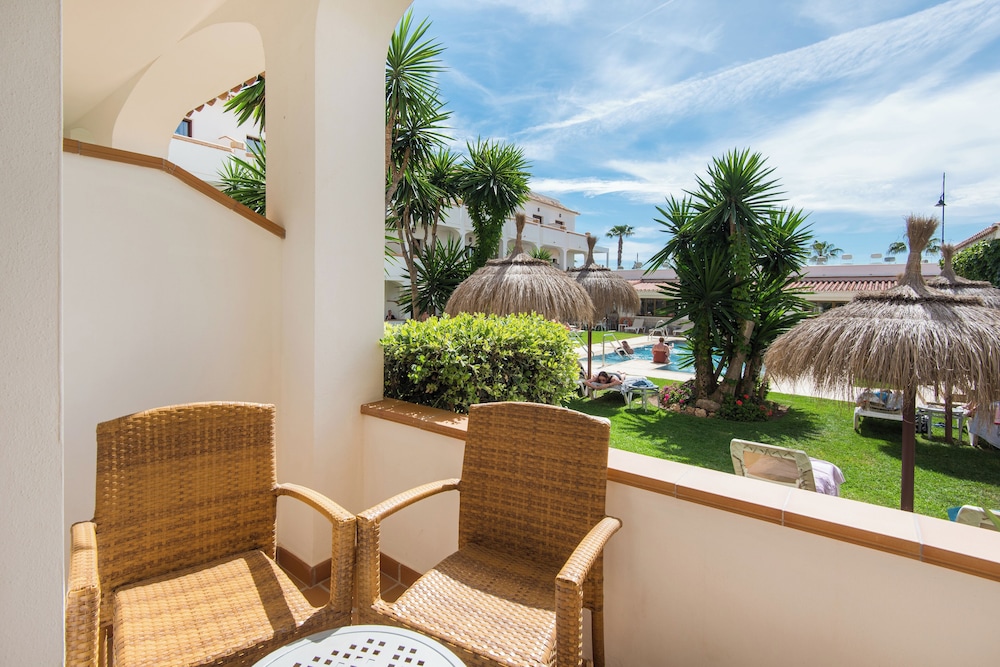 Hotel Tarik — Swimming pool in Torremolinos, Andalusia