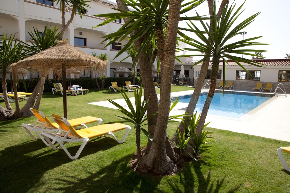 Hotel Tarik — Swimming pool in Torremolinos, Andalusia