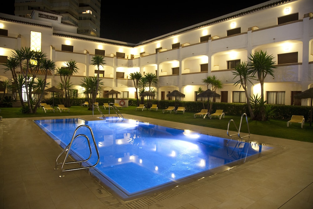 Hotel Tarik — Swimming pool in Torremolinos, Andalusia