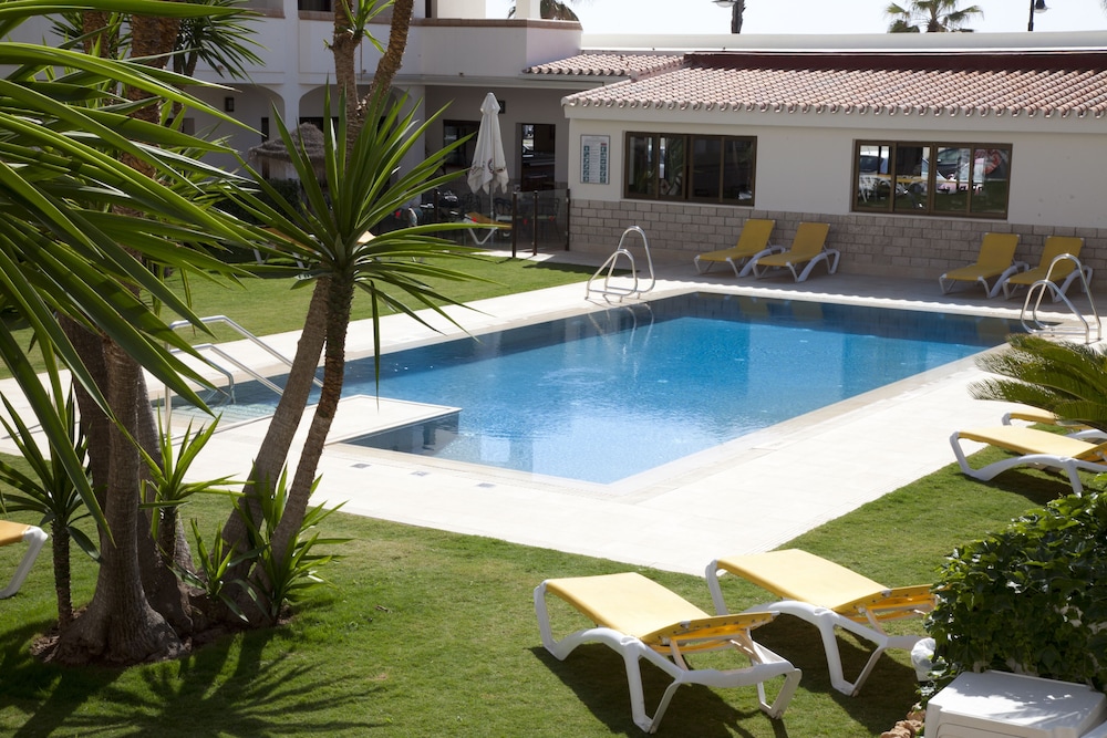 Hotel Tarik — Swimming pool in Torremolinos, Andalusia