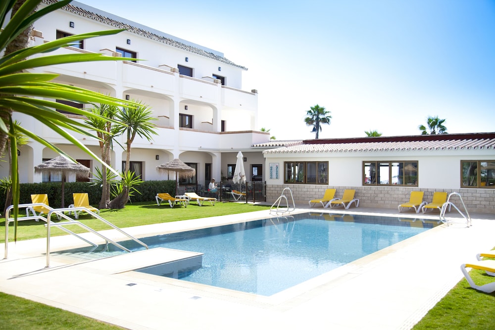 Hotel Tarik — Swimming pool in Torremolinos, Andalusia