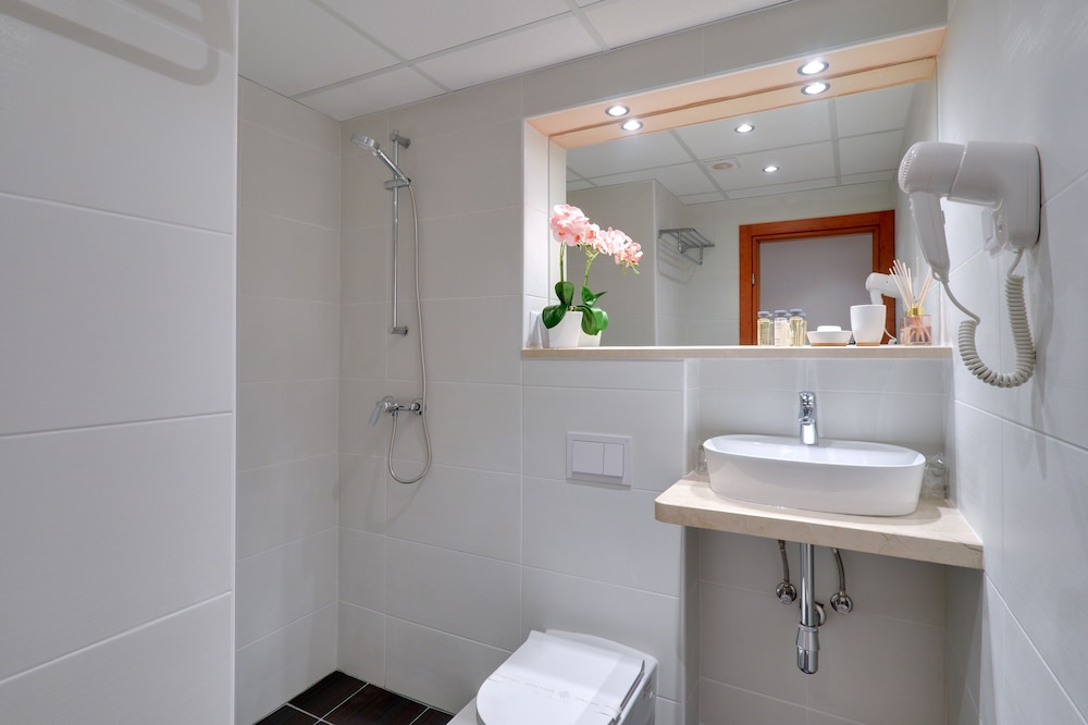 Hotel Komodor — Hotel rooms in Dubrovnik, Dubrovnik-Neretva