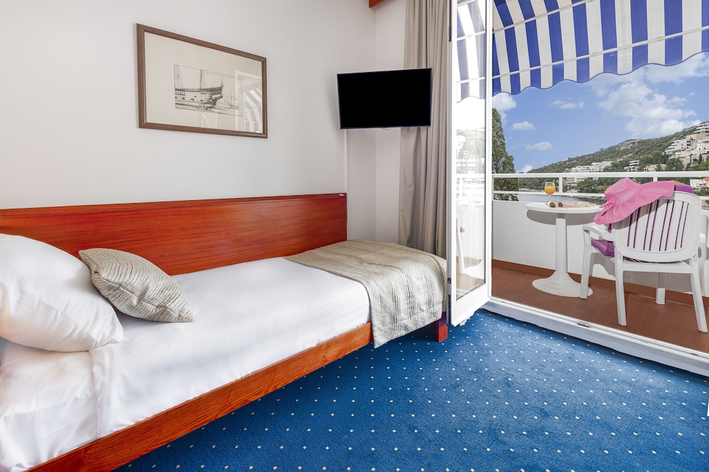 Hotel Komodor — Hotel rooms in Dubrovnik, Dubrovnik-Neretva