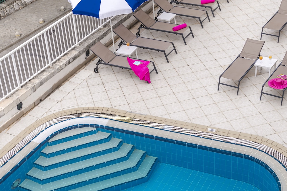 Hotel Komodor — Swimming pool in Dubrovnik, Dubrovnik-Neretva