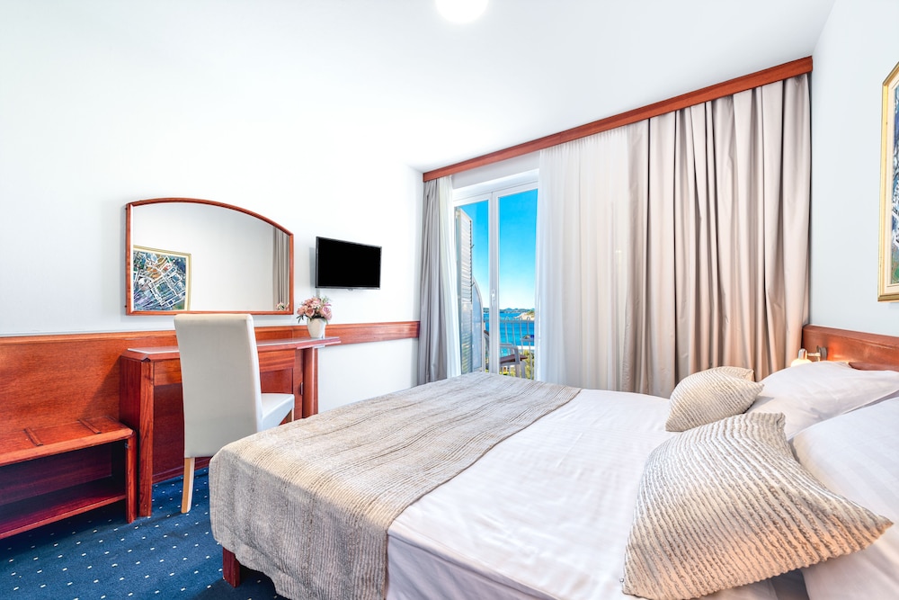 Hotel Komodor — Hotel rooms in Dubrovnik, Dubrovnik-Neretva