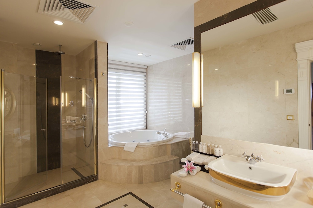 Güral Premier Tekirova - All Inclusive — Hotel rooms in Kemer