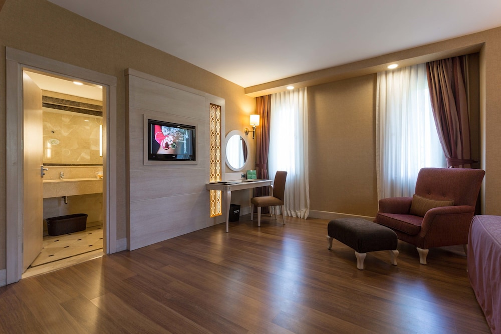 Güral Premier Tekirova - All Inclusive — Hotel rooms in Kemer