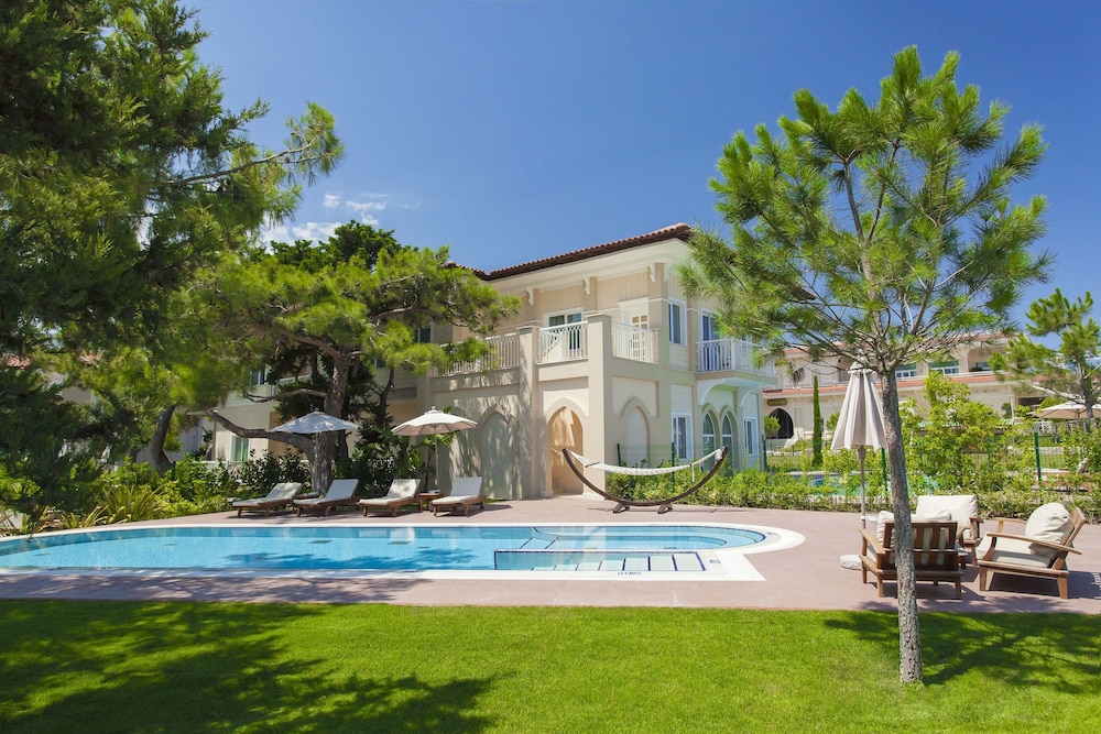 Güral Premier Tekirova - All Inclusive — Swimming pool in Kemer
