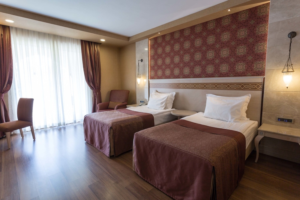 Güral Premier Tekirova - All Inclusive — Hotel rooms in Kemer
