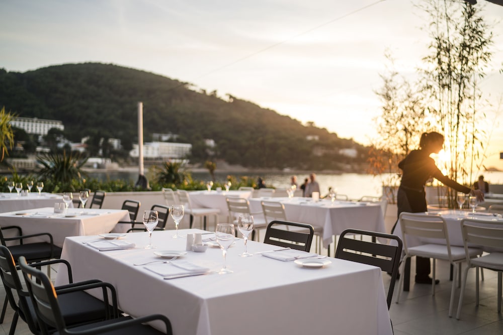 Hotel Kompas — Restaurant & bars in Dubrovnik, Dubrovnik-Neretva