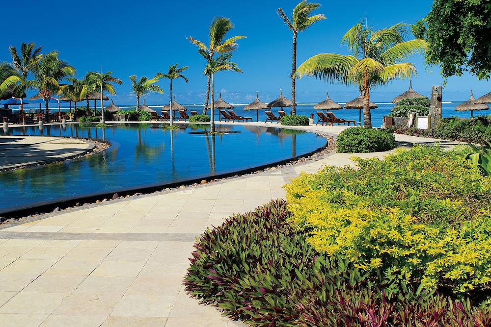 Heritage Awali Golf & Spa Resort – All Inclusive — Swimming pool in Bel Ombre, Savanne