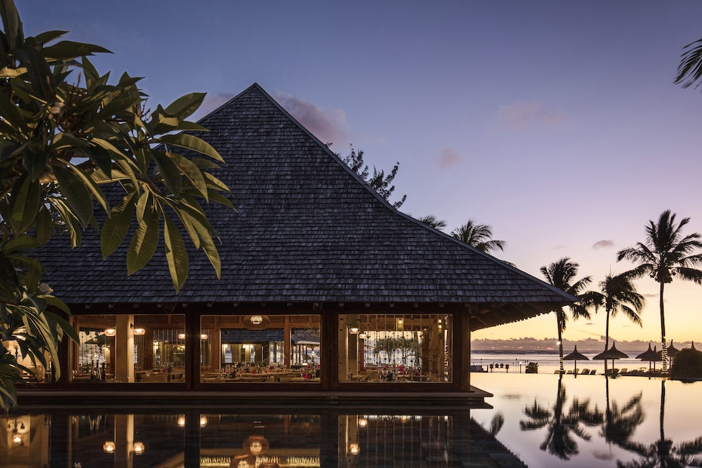 Heritage Awali Golf & Spa Resort – All Inclusive — Restaurant & bars in Bel Ombre, Savanne