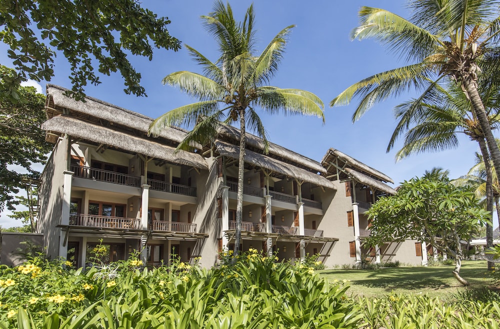 Heritage Awali Golf & Spa Resort – All Inclusive — Hotel building in Bel Ombre, Savanne