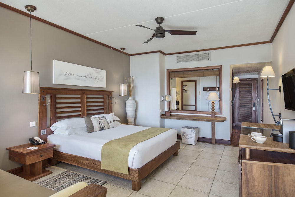 Heritage Awali Golf & Spa Resort – All Inclusive — Hotel rooms in Bel Ombre, Savanne