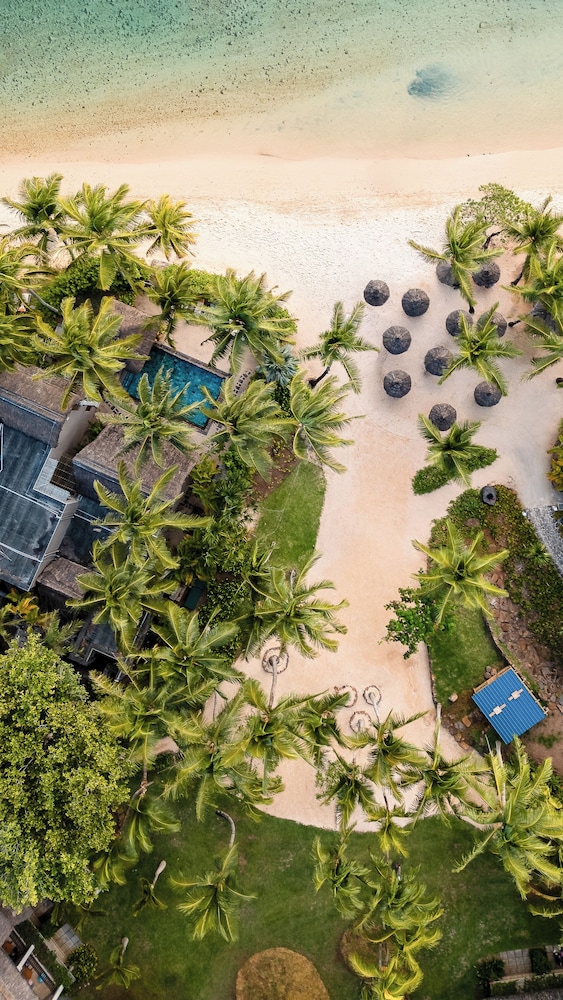 Heritage Awali Golf & Spa Resort – All Inclusive — Beach in Bel Ombre, Savanne