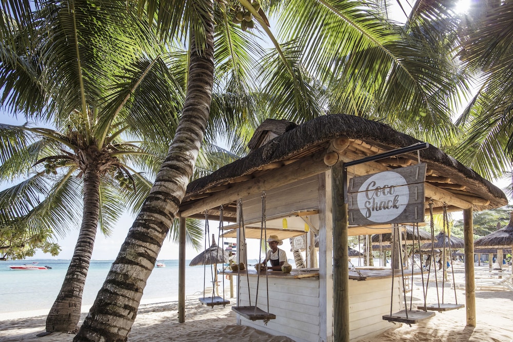 Heritage Awali Golf & Spa Resort – All Inclusive — Restaurant & bars in Bel Ombre, Savanne