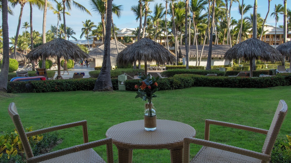 Iberostar Waves Punta Cana - All Inclusive — Hotel building in Bavaro, La Altagracia