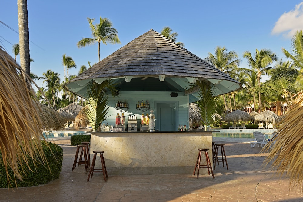 Iberostar Waves Punta Cana - All Inclusive — Restaurant & bars in Bavaro, La Altagracia