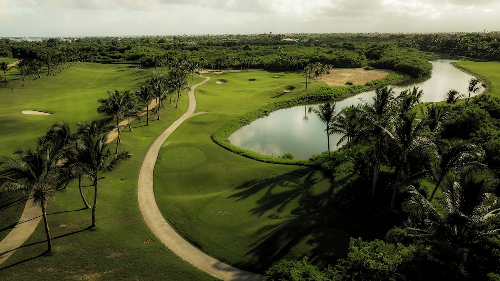 Iberostar Waves Punta Cana - All Inclusive — Sports & recreation in Bavaro, La Altagracia