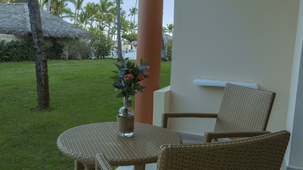 Iberostar Waves Punta Cana - All Inclusive — Hotel rooms in Bavaro, La Altagracia