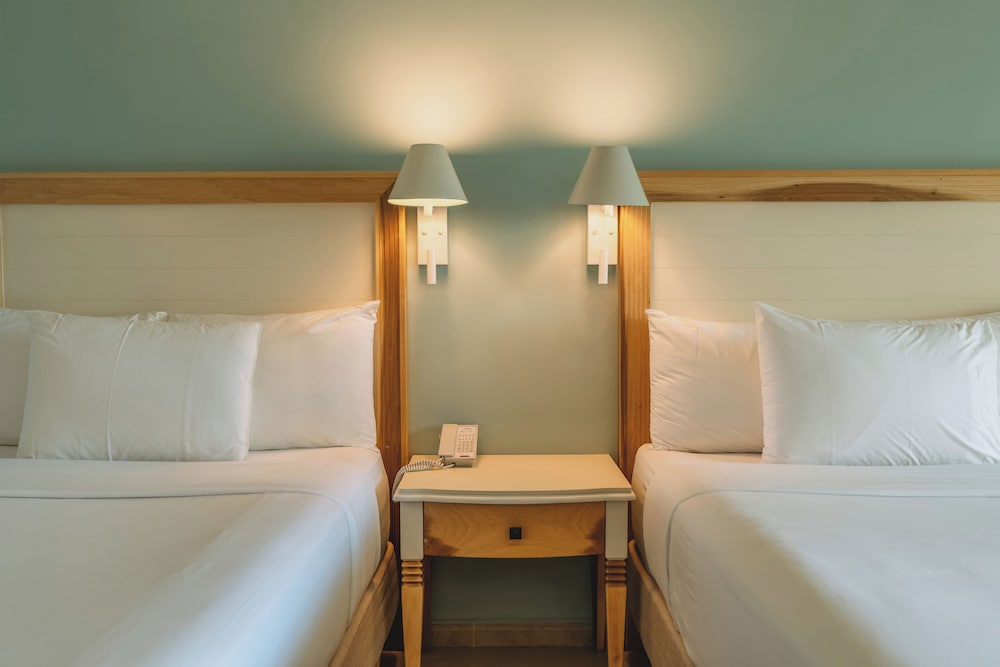 Iberostar Waves Punta Cana - All Inclusive — Hotel rooms in Bavaro, La Altagracia