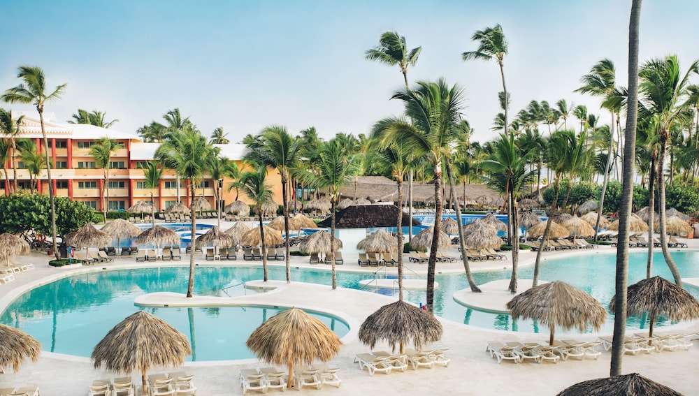 Iberostar Waves Punta Cana - All Inclusive — Swimming pool in Bavaro, La Altagracia