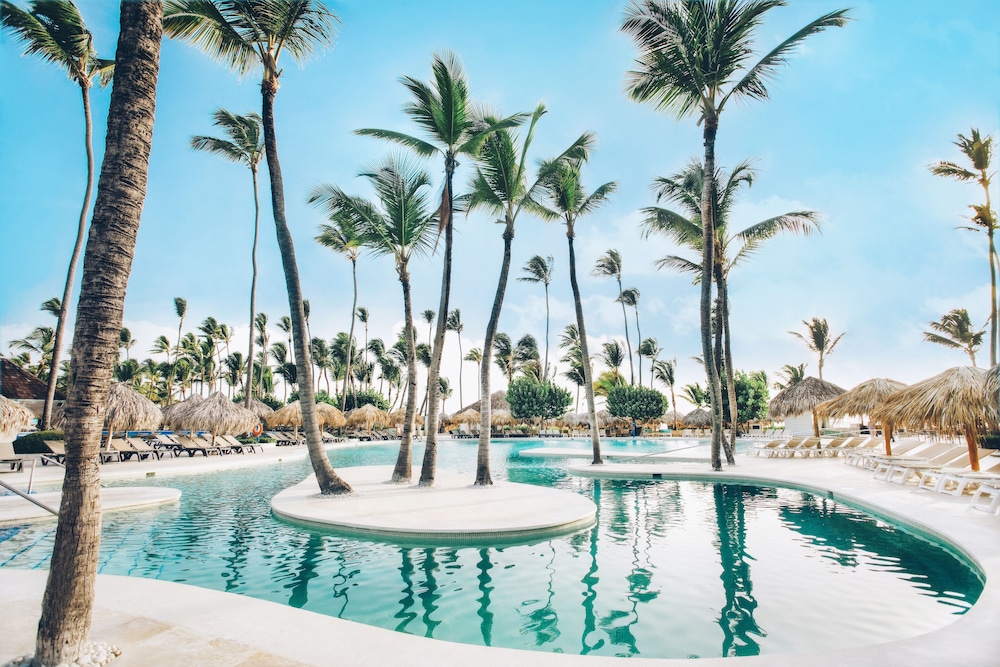 Iberostar Waves Punta Cana - All Inclusive — Swimming pool in Bavaro, La Altagracia