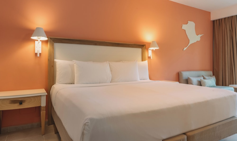 Iberostar Waves Punta Cana - All Inclusive — Hotel rooms in Bavaro, La Altagracia