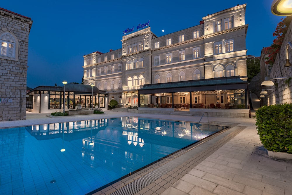 Hotel Lapad — Hotel building in Dubrovnik, Dubrovnik-Neretva