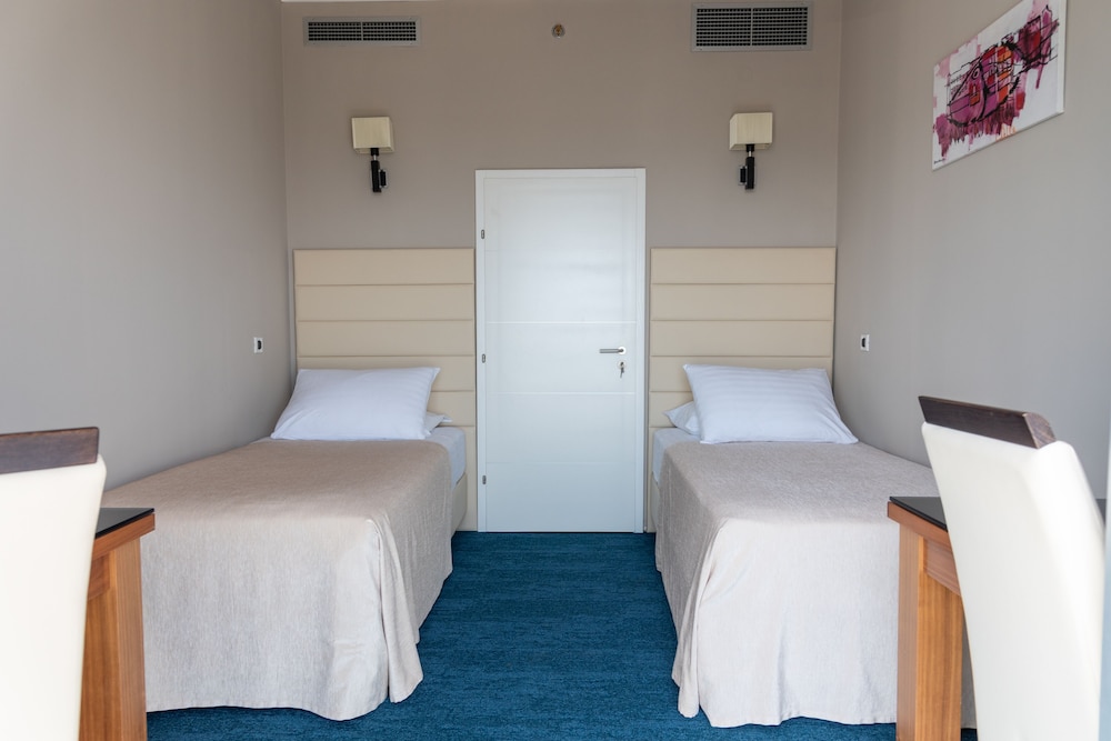 Hotel Lero — Hotel rooms in Dubrovnik, Dubrovnik-Neretva