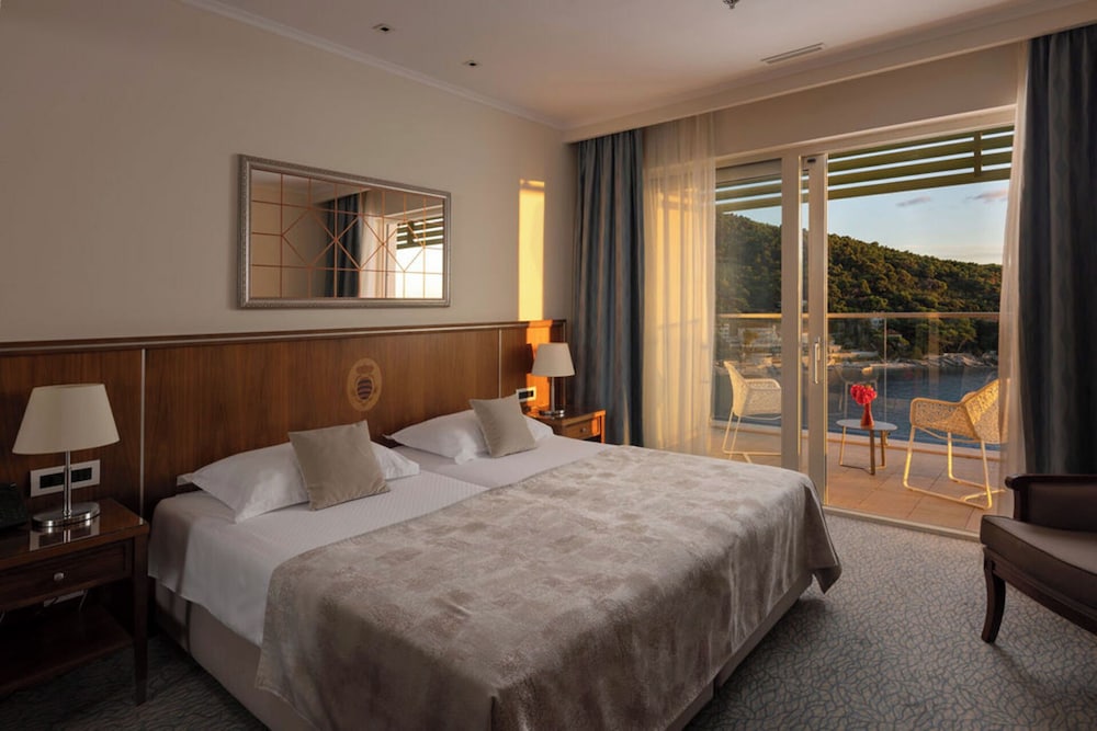 Hotel More — Hotel rooms in Dubrovnik, Dubrovnik-Neretva