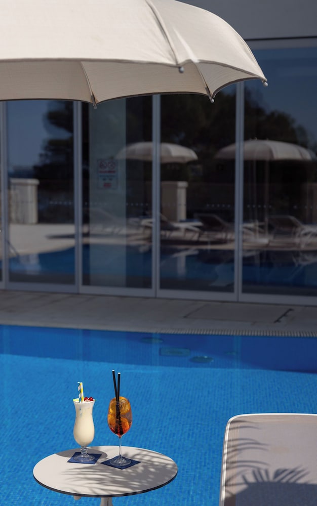 Hotel More — Swimming pool in Dubrovnik, Dubrovnik-Neretva