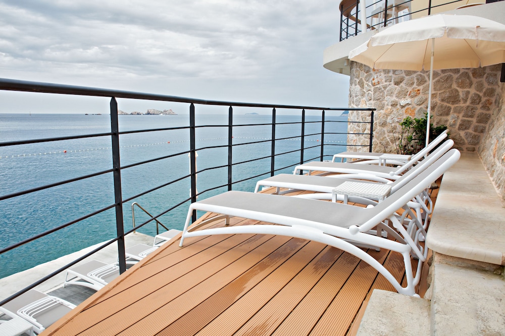 Hotel More — Hotel rooms in Dubrovnik, Dubrovnik-Neretva
