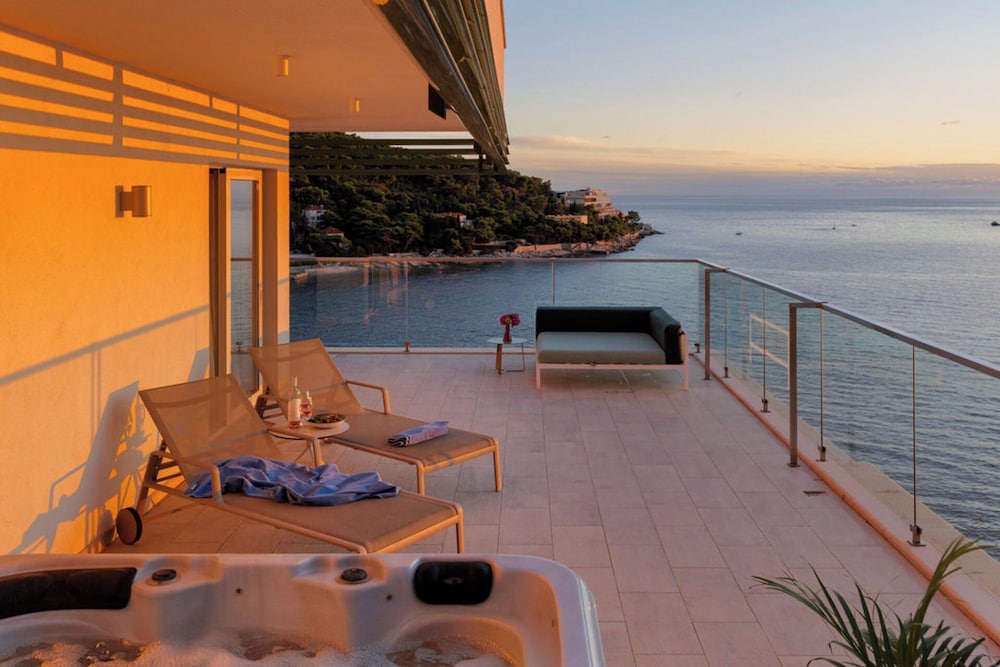 Hotel More — Hotel rooms in Dubrovnik, Dubrovnik-Neretva